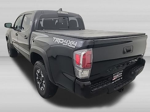 Used 2022 Toyota Tacoma TRD Off-Road w/ Technology Package AWD/4WD image 6
