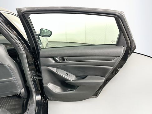 Used 2021 Honda Accord Sport image 27