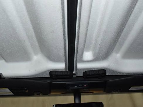 Used 2023 Jeep Wrangler Sahara image 18