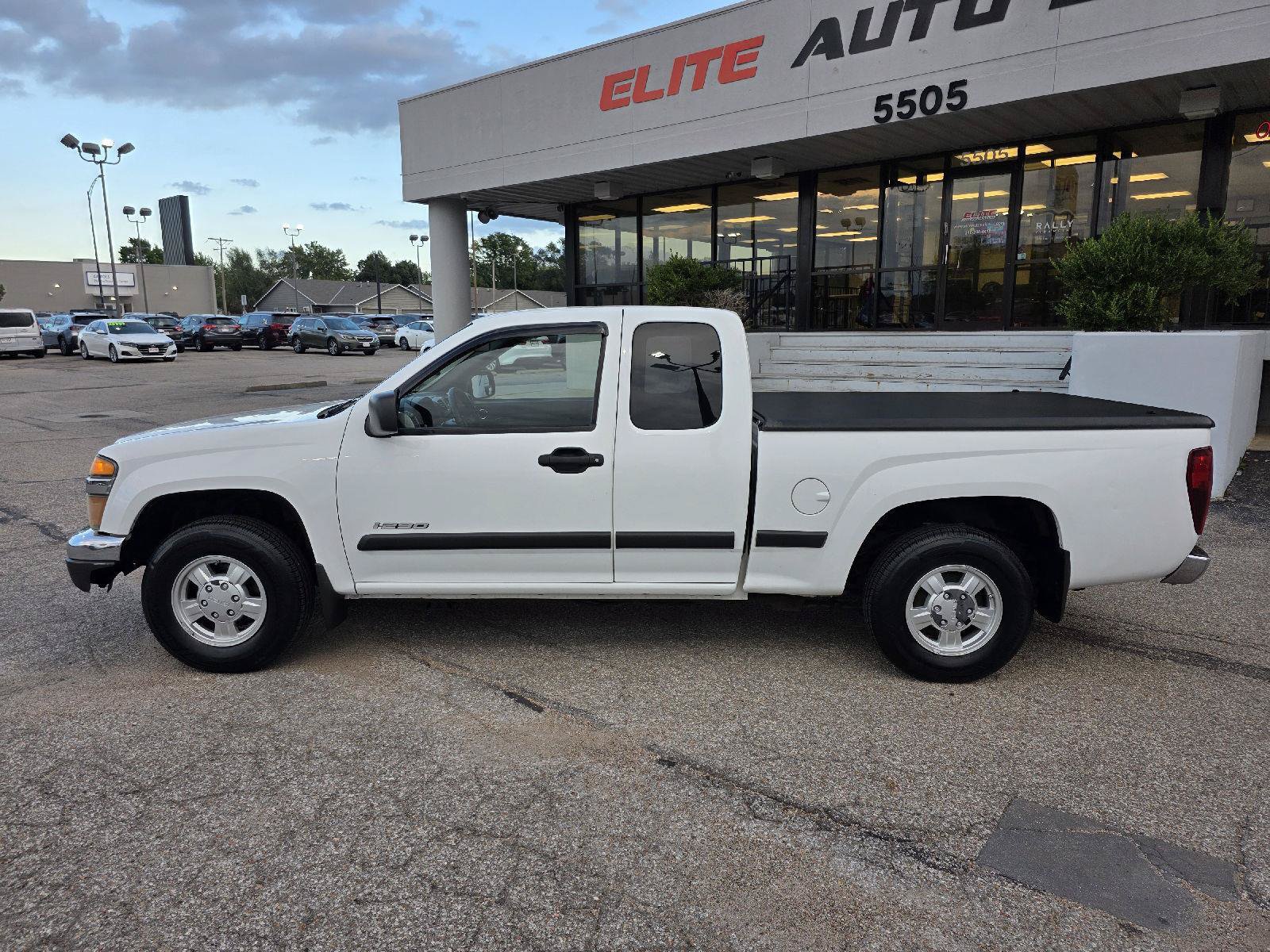 Used 2007 Isuzu i-290 LS RWD image 8