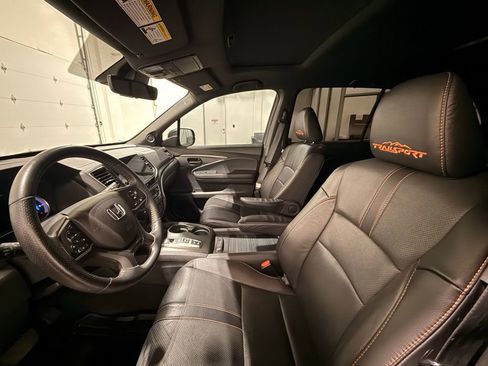 Used 2022 Honda Pilot TrailSport image 16