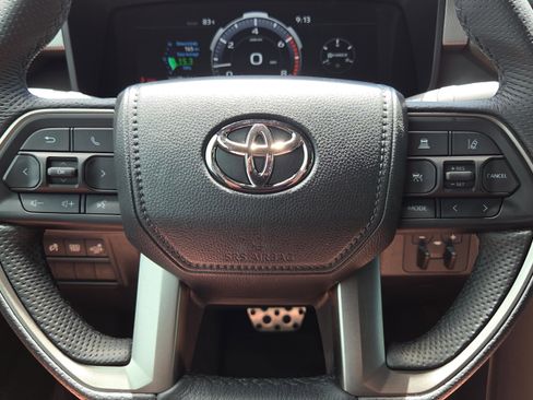 Certified 2025 Toyota Tundra Limited w/ TRD Off-Road Package AWD/4WD image 28