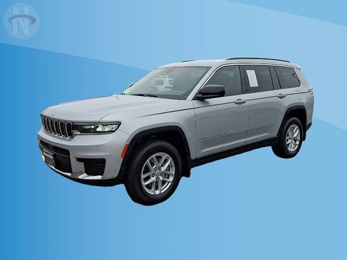 Certified 2025 Jeep Grand Cherokee L Laredo w/ MOPAR Finishing Package AWD/4WD image 4