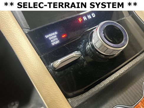 Certified 2024 Jeep Grand Cherokee L Limited w/ Luxury Tech Group II image 32