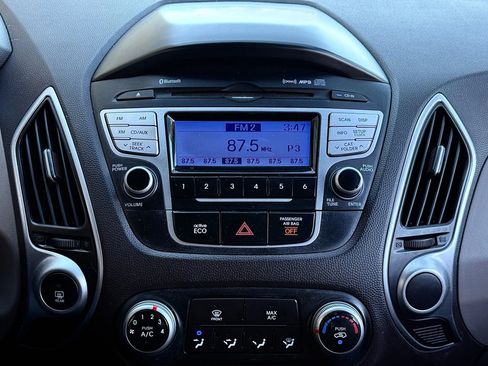 Used 2012 Hyundai Tucson GLS image 25