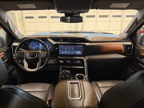 Used 2022 GMC Sierra 1500 Denali AWD/4WD image 24