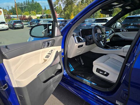 New 2026 BMW X5 M60i image 21