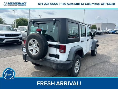 Used 2016 Jeep Wrangler Unlimited Sport w/ Connectivity Group AWD/4WD image 4