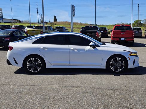 Used 2023 Kia K5 EX w/ EX Premium Package image 7