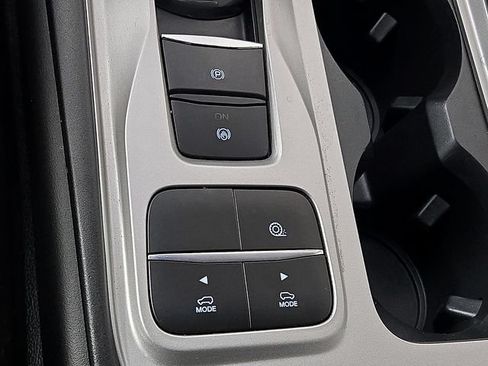 Certified 2022 Ford Explorer XLT RWD image 26