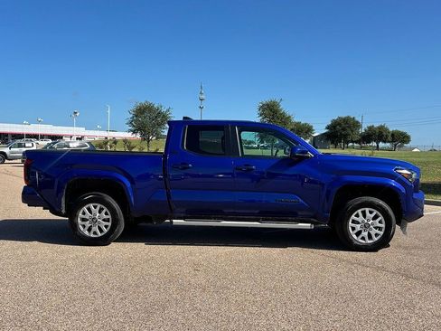 Certified 2025 Toyota Tacoma SR5 RWD image 5