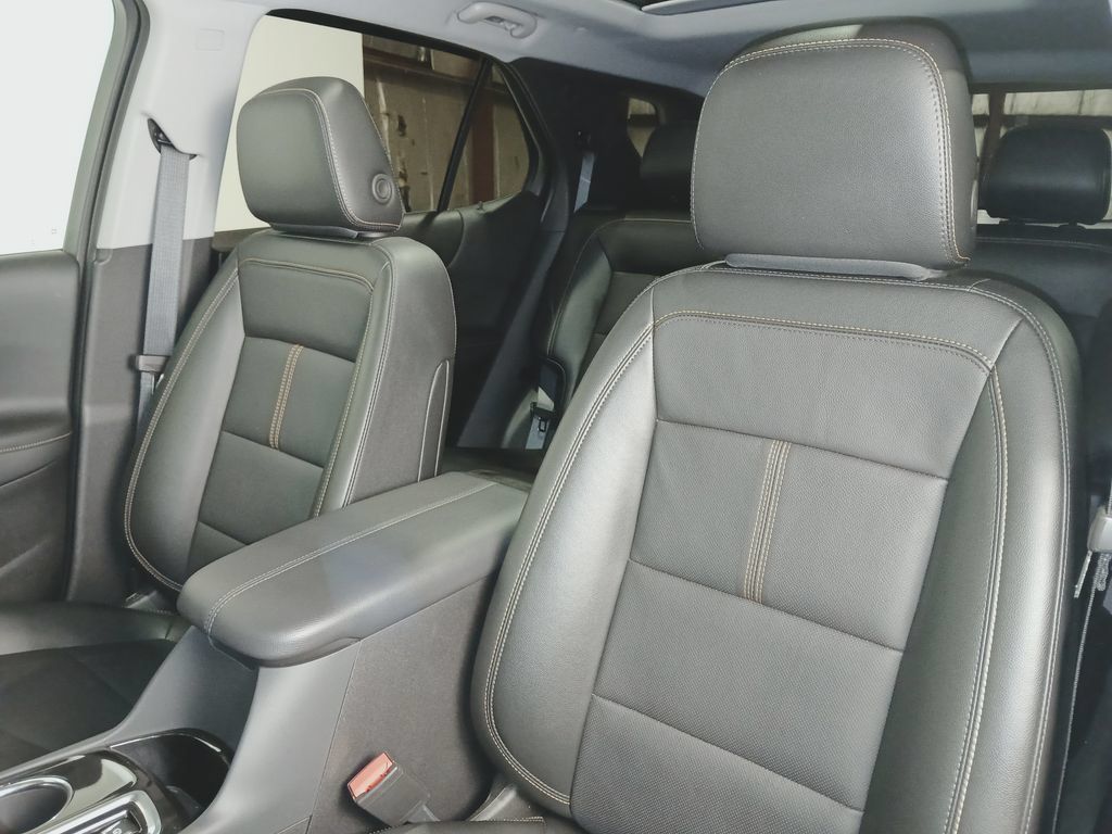 Used 2024 Chevrolet Equinox Premier AWD/4WD image 11