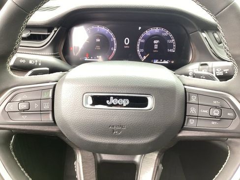 New 2026 Jeep Grand Cherokee L Limited AWD/4WD image 13