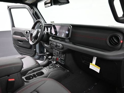 New 2026 Jeep Wrangler Unlimited Rubicon 392 w/ Quick Order Package 27X Moab AWD/4WD image 18
