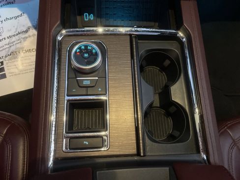 Used 2024 Ford Expedition Max Limited image 21