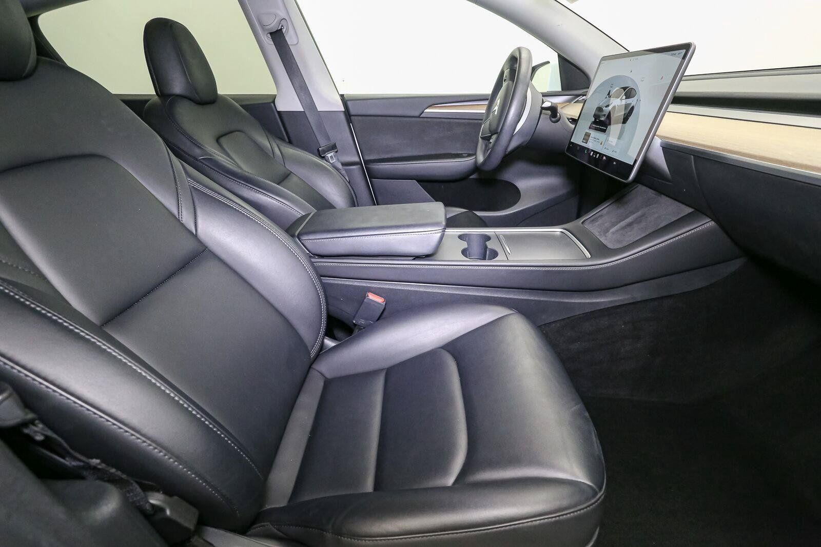 Used 2023 Tesla Model Y Long Range AWD/4WD image 17