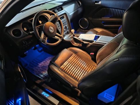 Used 2010 Ford Mustang Shelby GT500 image 10