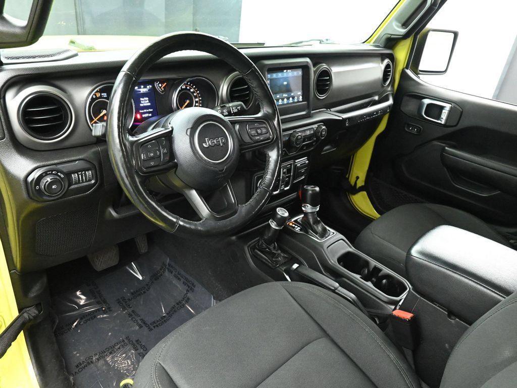 Used 2022 Jeep Wrangler Unlimited Sport AWD/4WD image 10