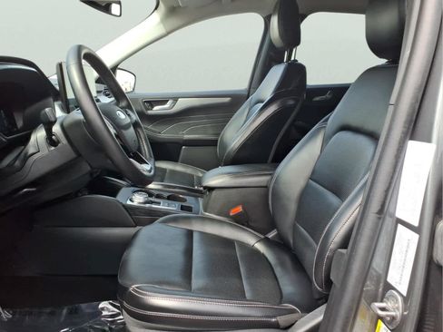 Used 2025 Ford Escape Platinum AWD/4WD image 16