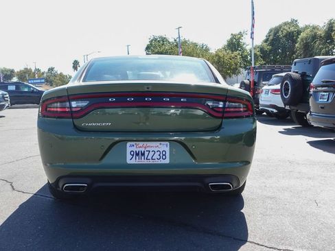 Used 2022 Dodge Charger SXT w/ Leather Interior Group image 7