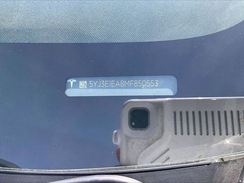Used 2021 Tesla Model 3 Standard Range Plus RWD image 33