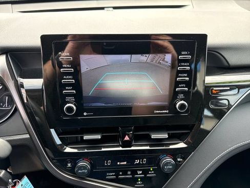 Used 2024 Toyota Camry SE FWD image 20