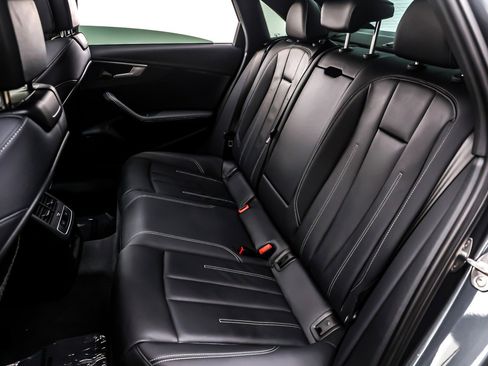 Used 2022 Audi A4 2.0T Premium Plus image 9