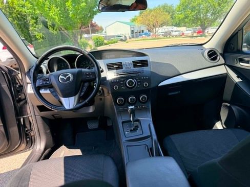 Used 2013 MAZDA MAZDA3 i Touring FWD image 15