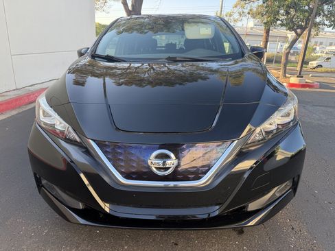 Used 2020 Nissan Leaf SV w/ SV Technology Package FWD image 6