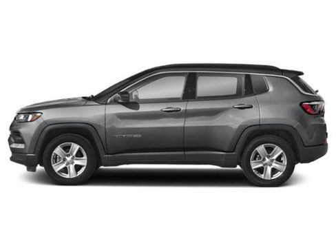 Used 2022 Jeep Compass Altitude image 3