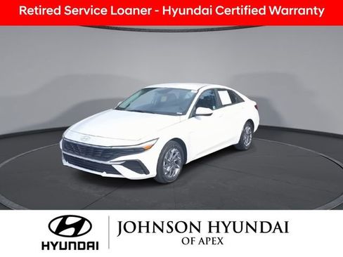 Certified 2025 Hyundai Elantra Blue image 4