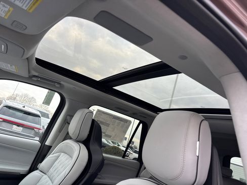 New 2026 Lincoln Navigator Black Label AWD/4WD image 25