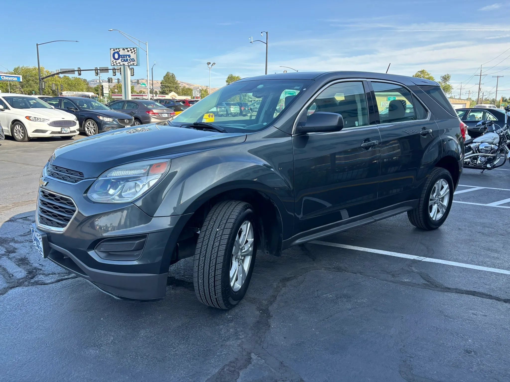 Used 2017 Chevrolet Equinox LS FWD image 3