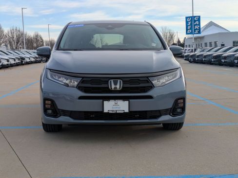 Certified 2025 Honda Odyssey Elite image 3