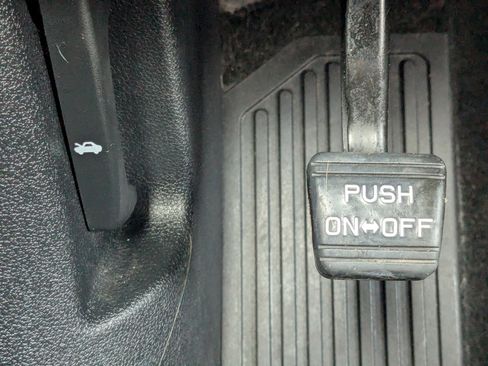 Used 2019 Kia Niro LX image 32