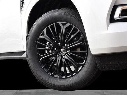 New 2026 Nissan Armada SL w/ Captain's Chari Seat Package
