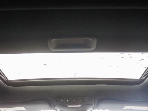 Used 2022 Mercedes-Benz E 350 4MATIC Sedan image 17