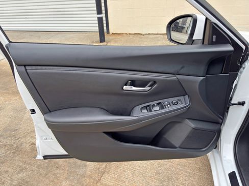 Used 2022 Nissan Sentra SV w/ All-Weather Package FWD image 35