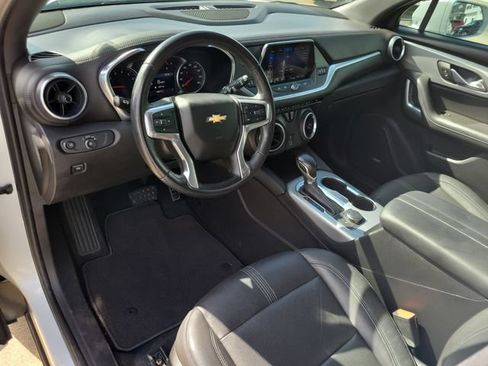 Used 2020 Chevrolet Blazer LT w/ Sound & Technology Package FWD image 16