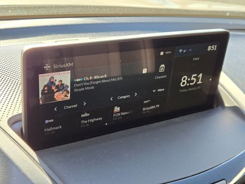 Used 2025 Acura RDX SH-AWD image 10