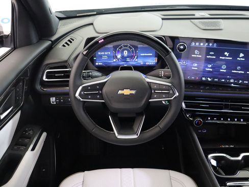 New 2026 Chevrolet Traverse High Country w/ LPO, Floor Liner Package image 16