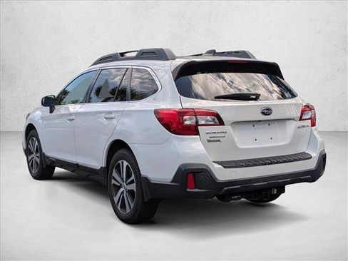 Used 2018 Subaru Outback 2.5i Limited AWD/4WD image 8