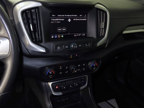 Used 2023 GMC Terrain SLE w/ Driver Convenience Package image 15