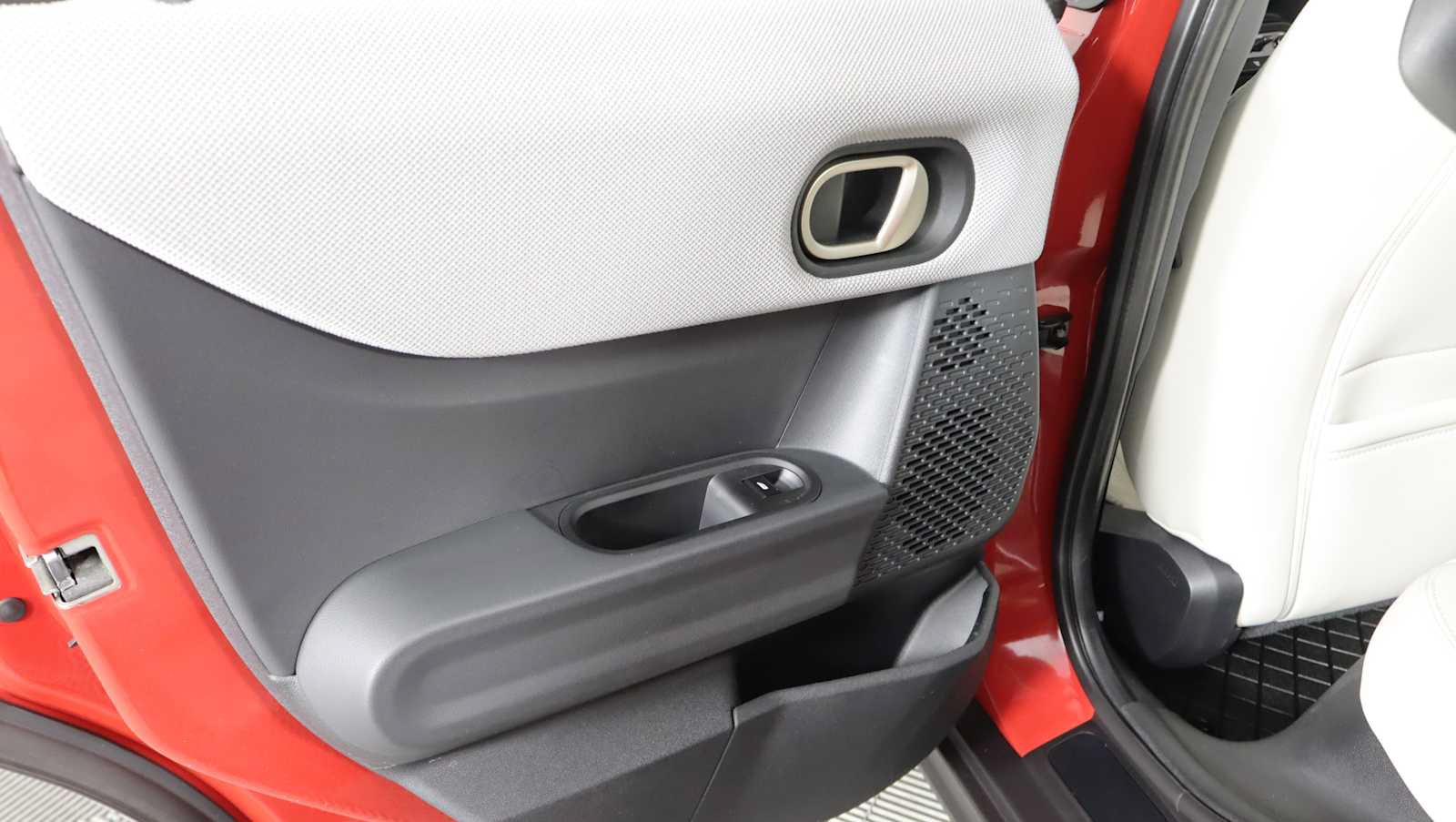Used 2026 MINI Cooper 4-Door Hardtop FWD image 13