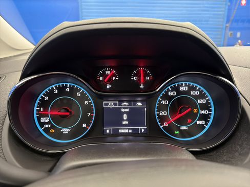 Used 2017 Chevrolet Cruze LT w/ Convenience Package image 18