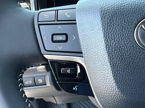New 2026 Toyota Camry Hybrid FWD image 27