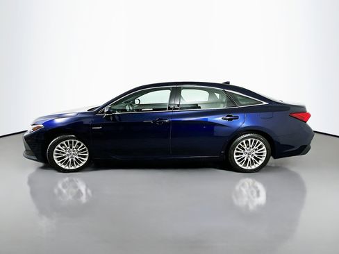 Used 2021 Toyota Avalon Limited w/ Advanced Safety Package image 4