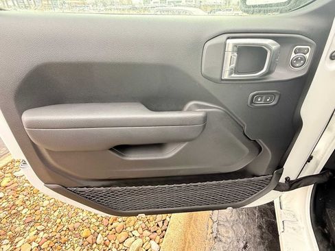 New 2026 Jeep Gladiator Sport image 4