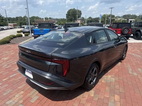 Used 2025 Kia K4 FWD image 36