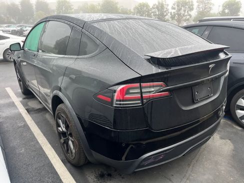 Used 2023 Tesla Model X image 2